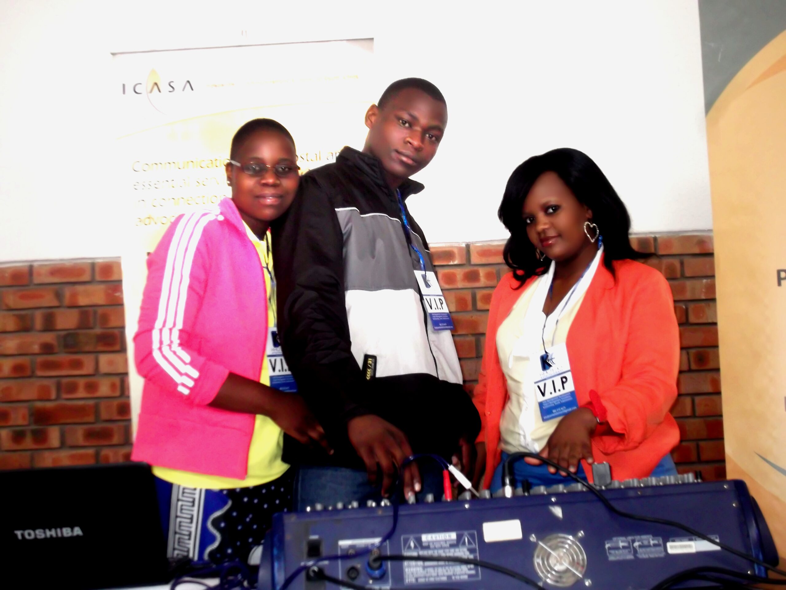 Gugu Mgwenya, Hero, Rebecca Smomo